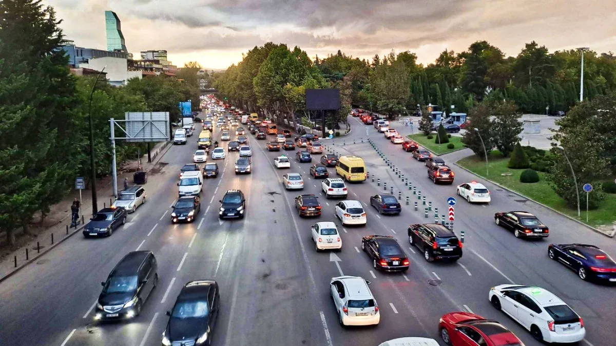 driving in tbilisi