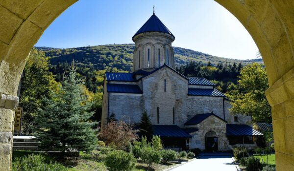 Kintsvisi Monastery Photo Source: Wikimedia.org